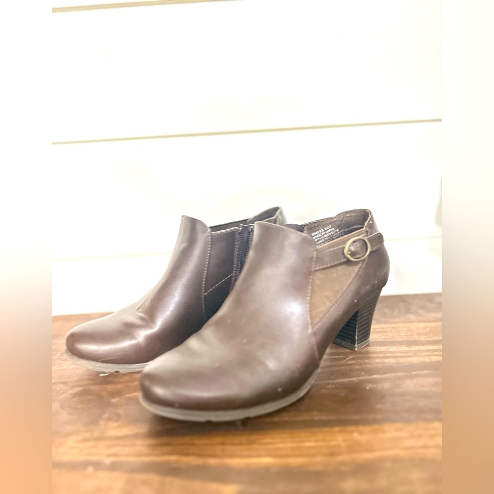 Croft & Barrow Woman’s Booties